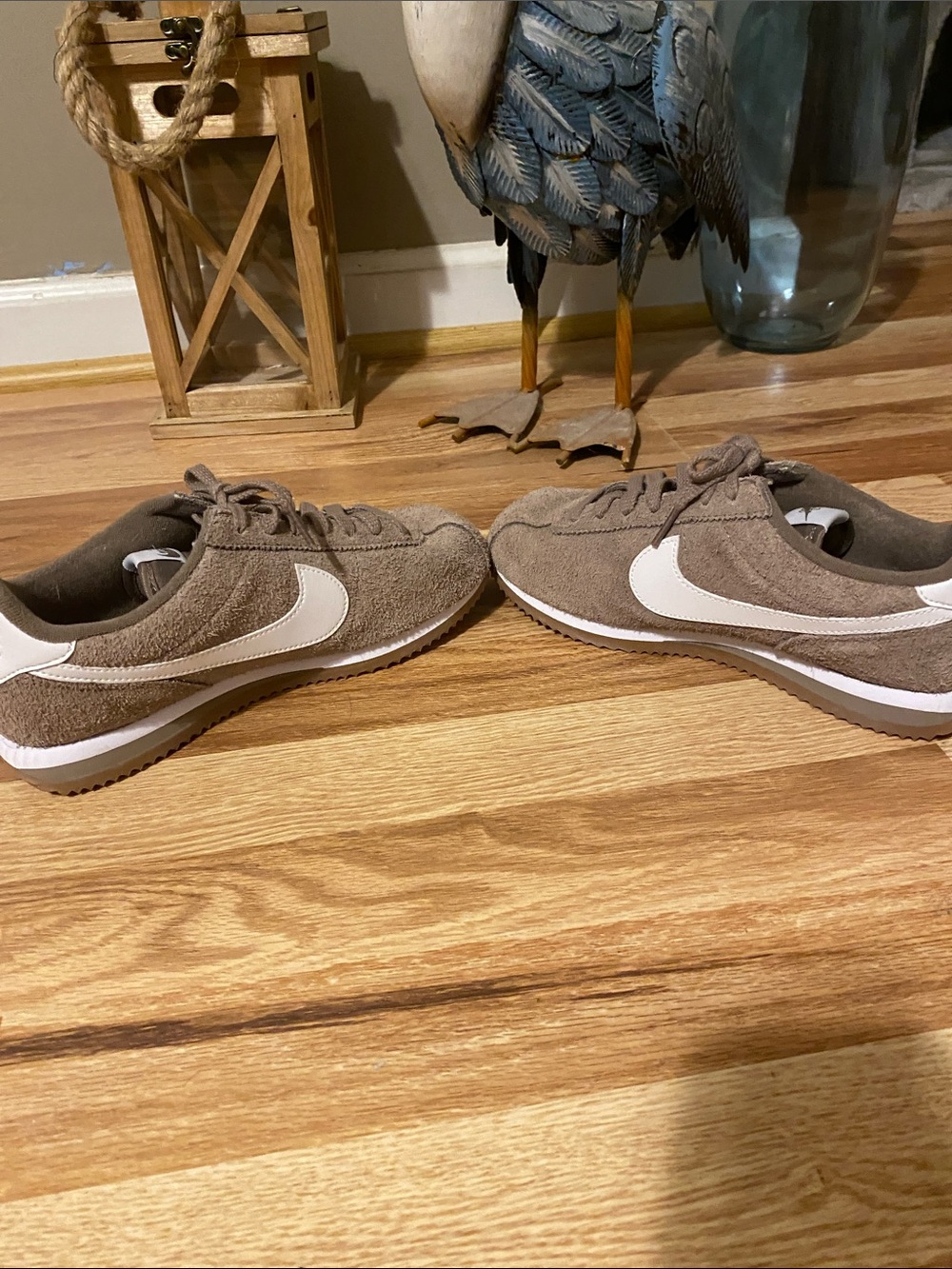 Nike Women’s Suede Sneakers in Taupe with White Swoosh - Picture 4 of 8